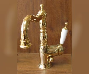 Смеситель для раковины Bugnatese Oxford 6313DO, с донным клапаном, золото