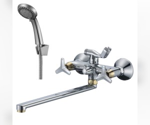 Смеситель для ванны и душа Rossinka RS41-84 с душевым гарнитуром