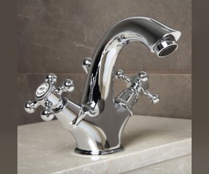 Смеситель для раковины Bugnatese Lady 934CR, с донным клапаном, хром