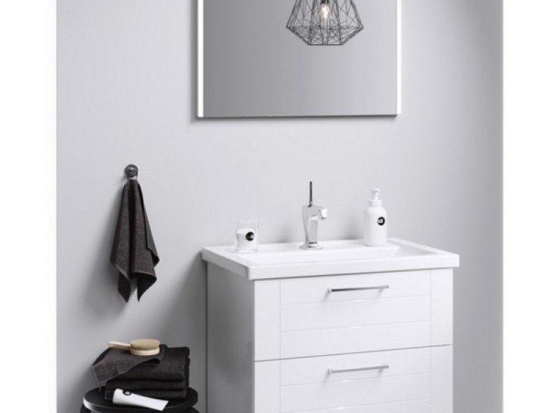 Зеркало со светодиодной подсветкой в металлическом профиле, выключателем и регулятором освещенности.