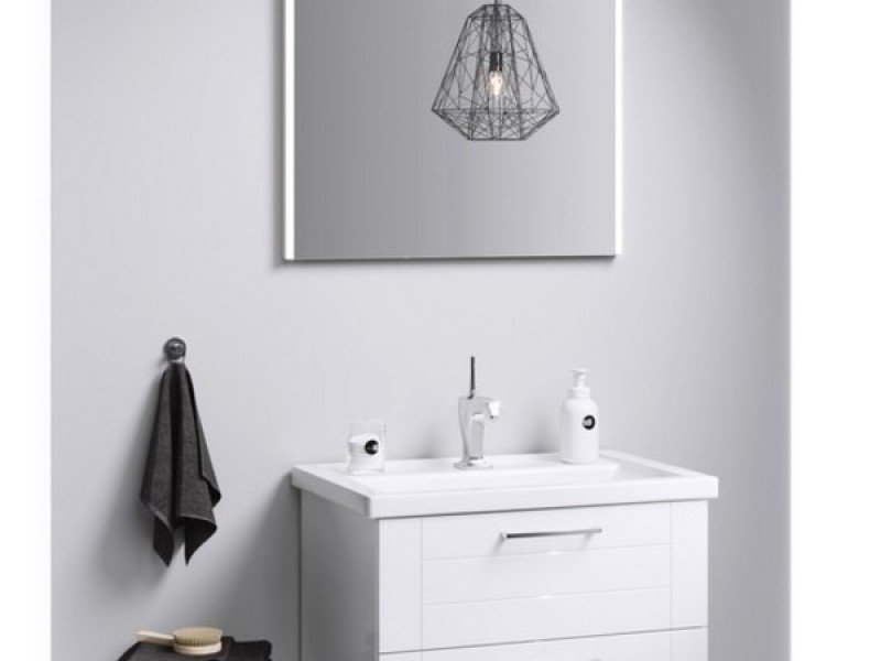 Зеркало со светодиодной подсветкой в металлическом профиле, выключателем и регулятором освещенности.